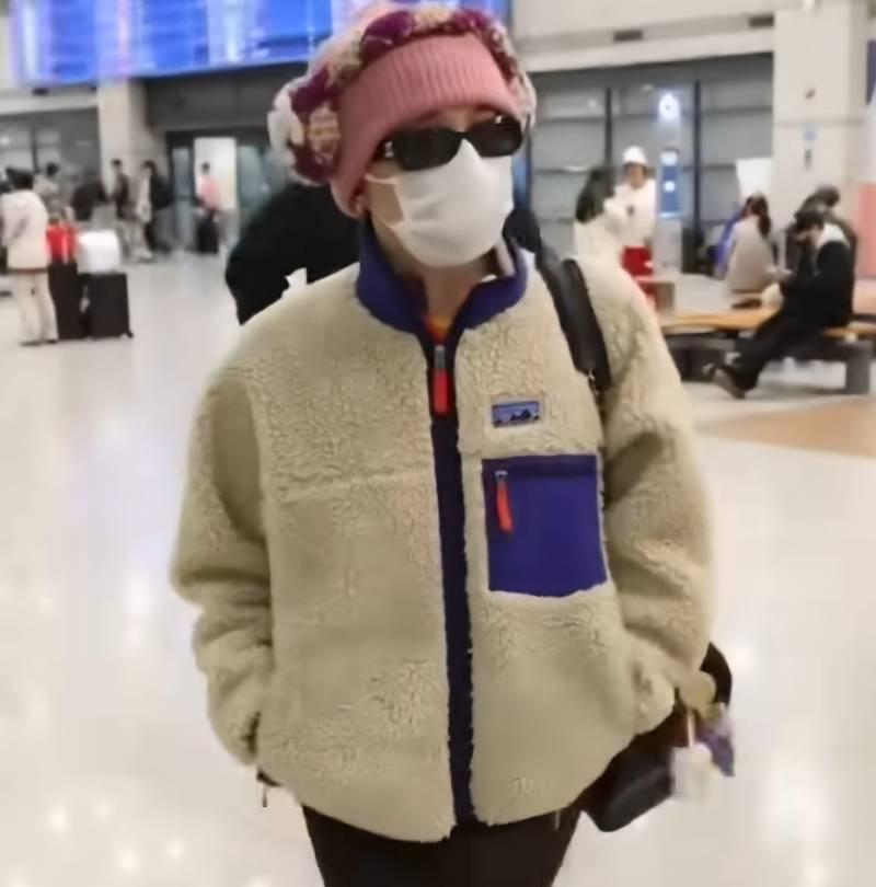 샤넬부터 친환경 재킷까지...지드래곤의 '화려한' 공항패션 [얼마예요]